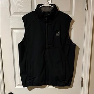 Huk Softshell Vest